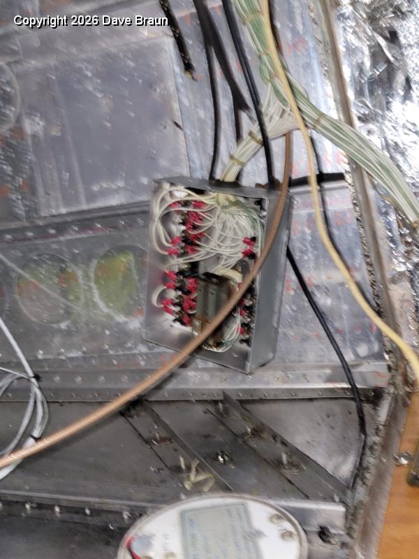 2024-01-25 18.14.47.jpg - More old ADF stuff. I actually over the past few years had removed most of the old wiring during other projects. So minimal weight savings were achieved in the project.
