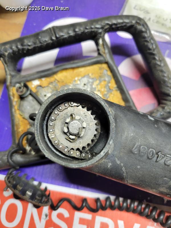 2024-10-29 20.58.33.jpg - Removing the old flat control wheel.
