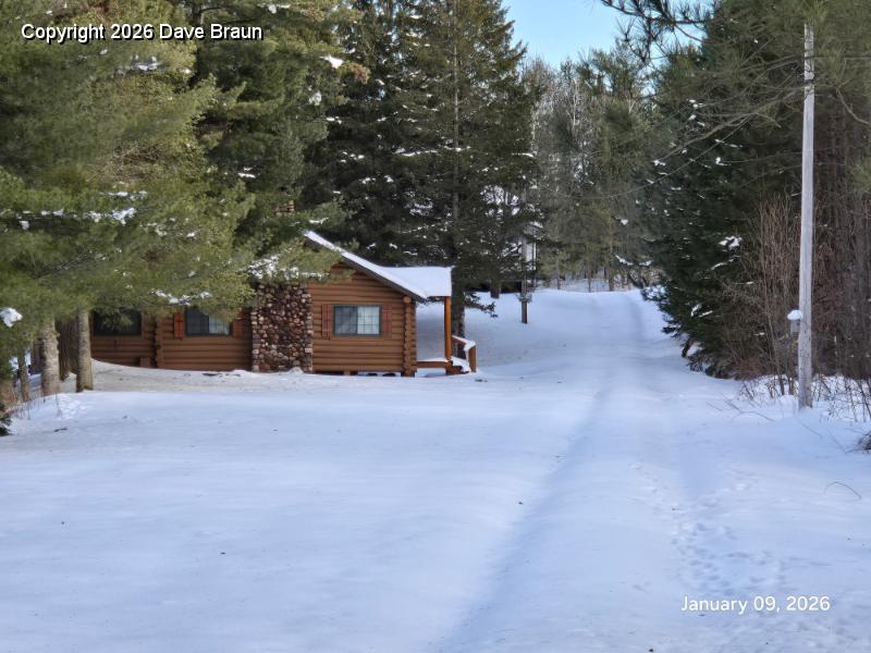2026-01-09 14.14.23.jpg - Even our summer home cabin looked cold. 