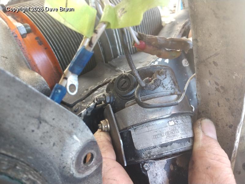 Wire positions (2).jpg - Broken bracket and marking wires