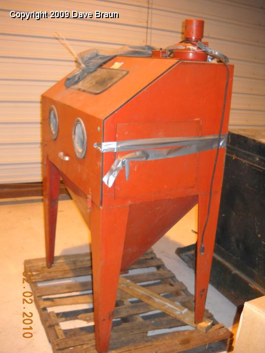 Sand blast cabinet 01.jpg