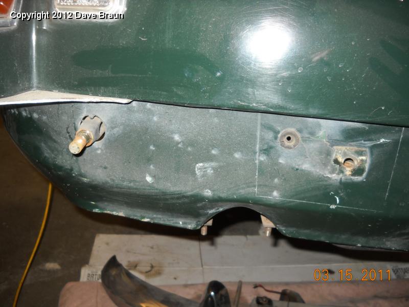 Rear Bumpers removal 03.jpg