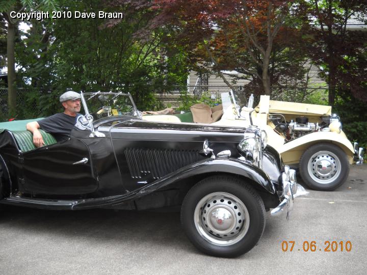 DSCN0947.JPG - The two TDs, now that both have working fuel pumps! Gordon liked Tommy's handling and power, I enjoyed his car's patina and charm.