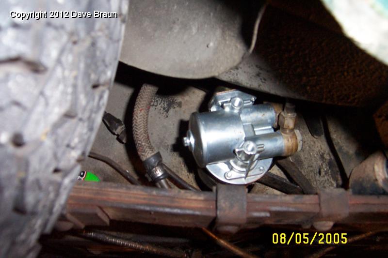 Jay put in this fuel pump.JPG