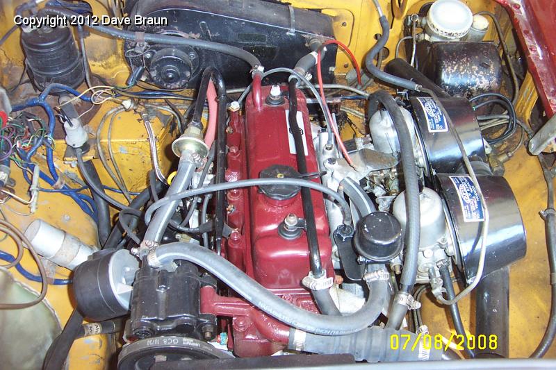 Jays 73 MGB setting valves 01.jpg