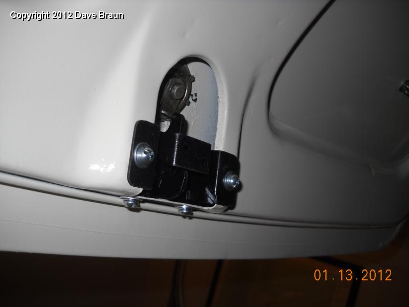 Boot latch 01.jpg