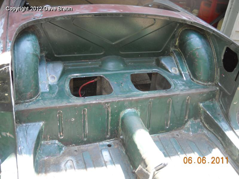 Remove latex cement from rear bulkhead.jpg