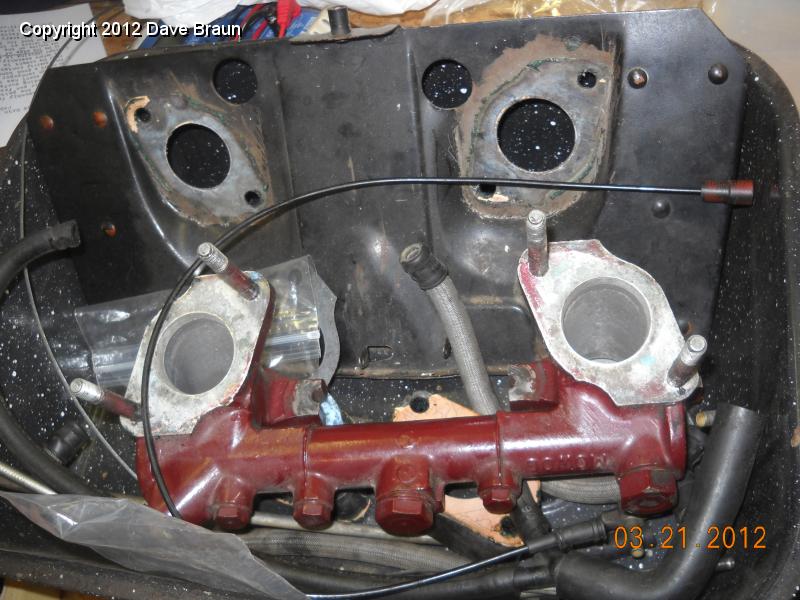 Carburetor disassembly and cleaning 04.jpg