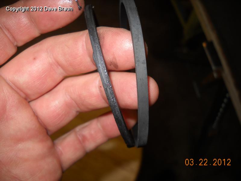 Found proper oil filter adapter gasket in kit its the thicker one on the right.jpg