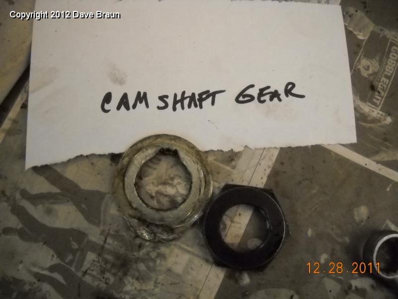 Camshaft gear fasteners.jpg