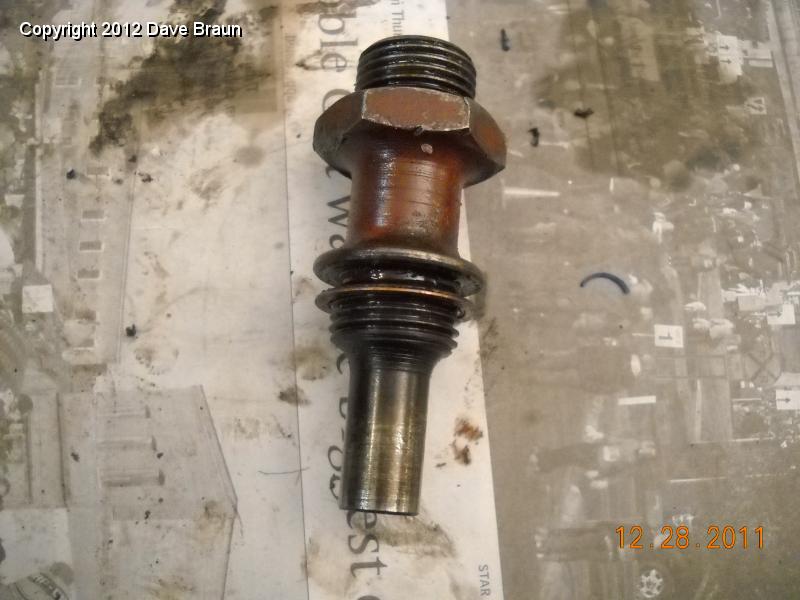 Oil cooler fitting 02.jpg