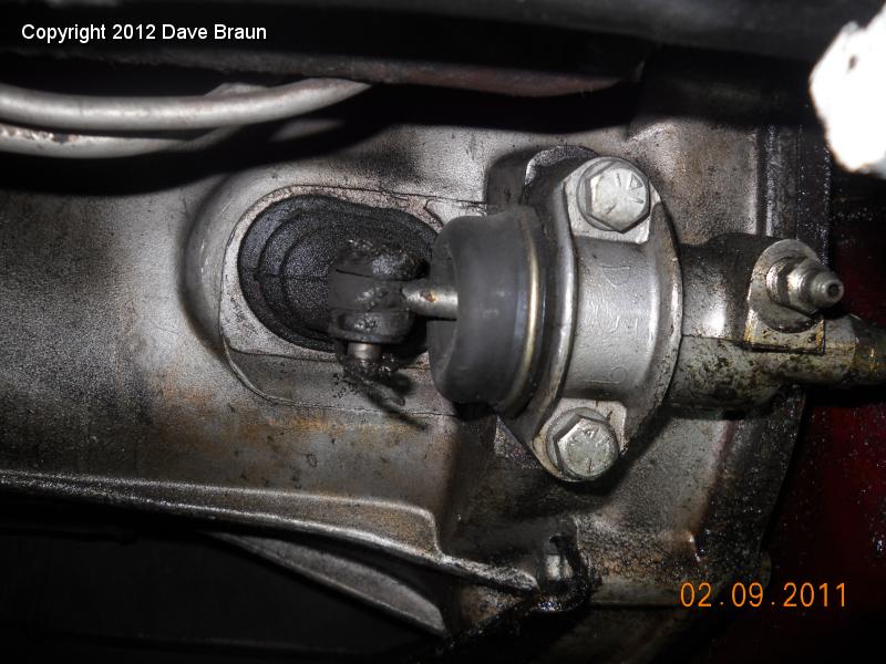 Clutch Slave Cylinder removal 01.jpg