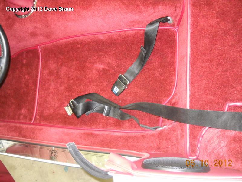 Seat belts installed 02.jpg