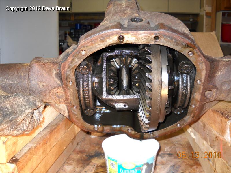 Inside wire wheel rear diff 01.jpg